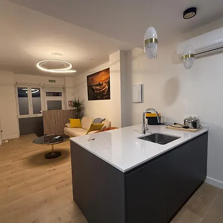 Gavia- Suite Luxury - Go Easy Down Town-3